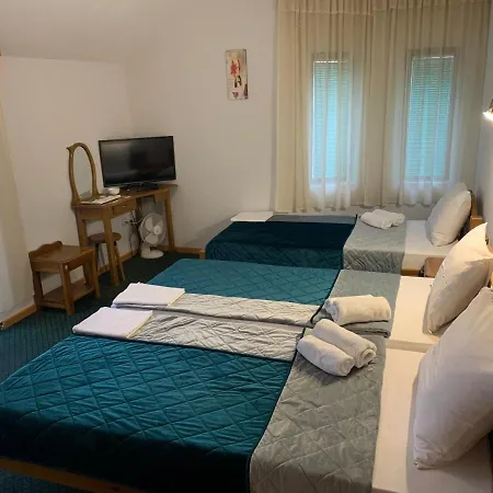 Garni Vir Bed & Breakfast *