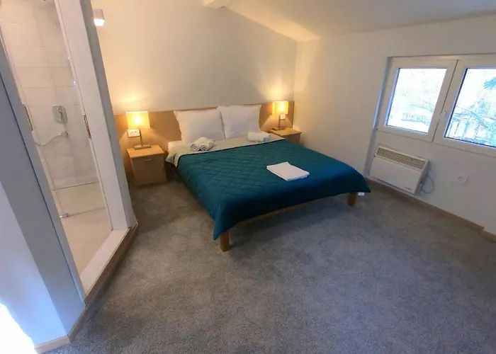 Bed & Breakfast Garni Vir