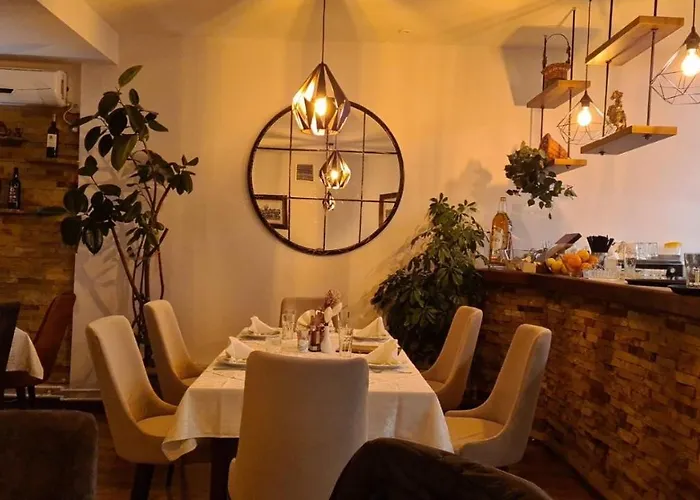 Garni Vir Bed & Breakfast 3*